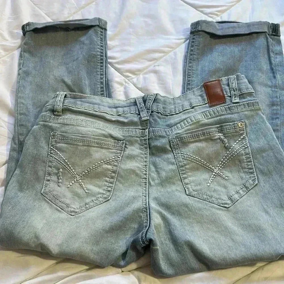 Vanity distressed light wash cropped jeans size 31 - Picture 6 of 6